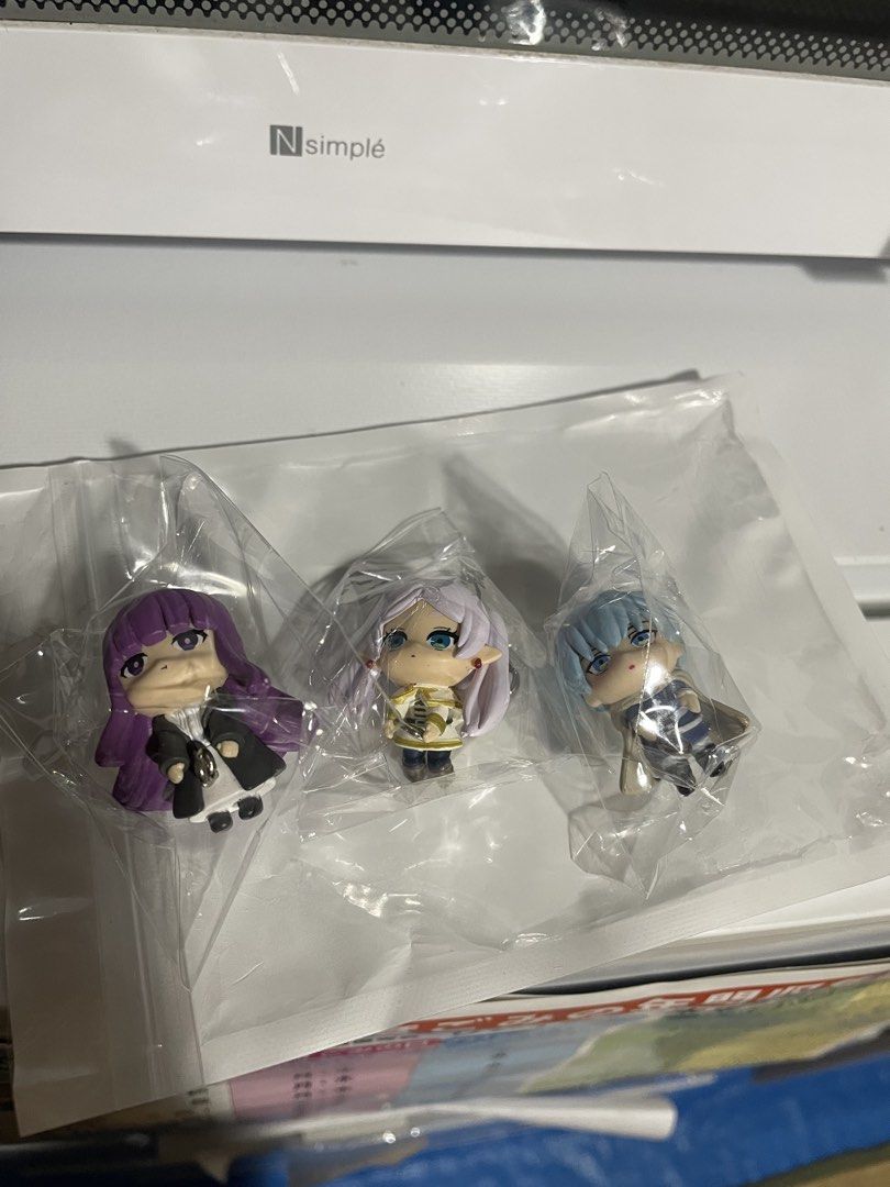 Frieren set (Category: Comics & Manga) located in Bacoor. Submitted by etcee.ph (Listing ID 1460672166, Image 1). Description: .