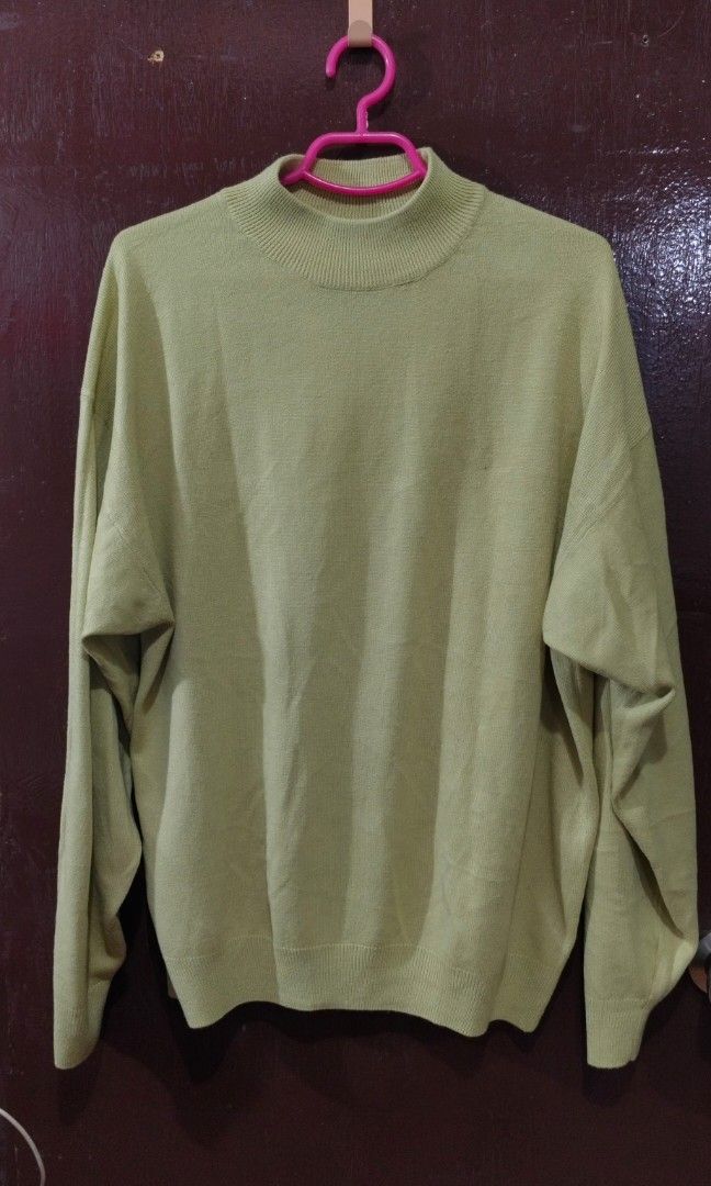 G2000 MOCK NECK PULLOVER SWEATSHIRT (Category: Coats, Jackets and Outerwear) located in Manila. Submitted by friperie. (Listing ID 1460620610, Image 1). Description: Disclaimer: Product Color May Slightly Vary Due to Photographic Lighting Sources or Your Monitor Settings Dm for other pictures or details..