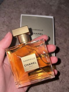 (Category: ) located in . Submitted by preloveddbynadzz00 (Listing ID 1460641834, Image 1). Description: .