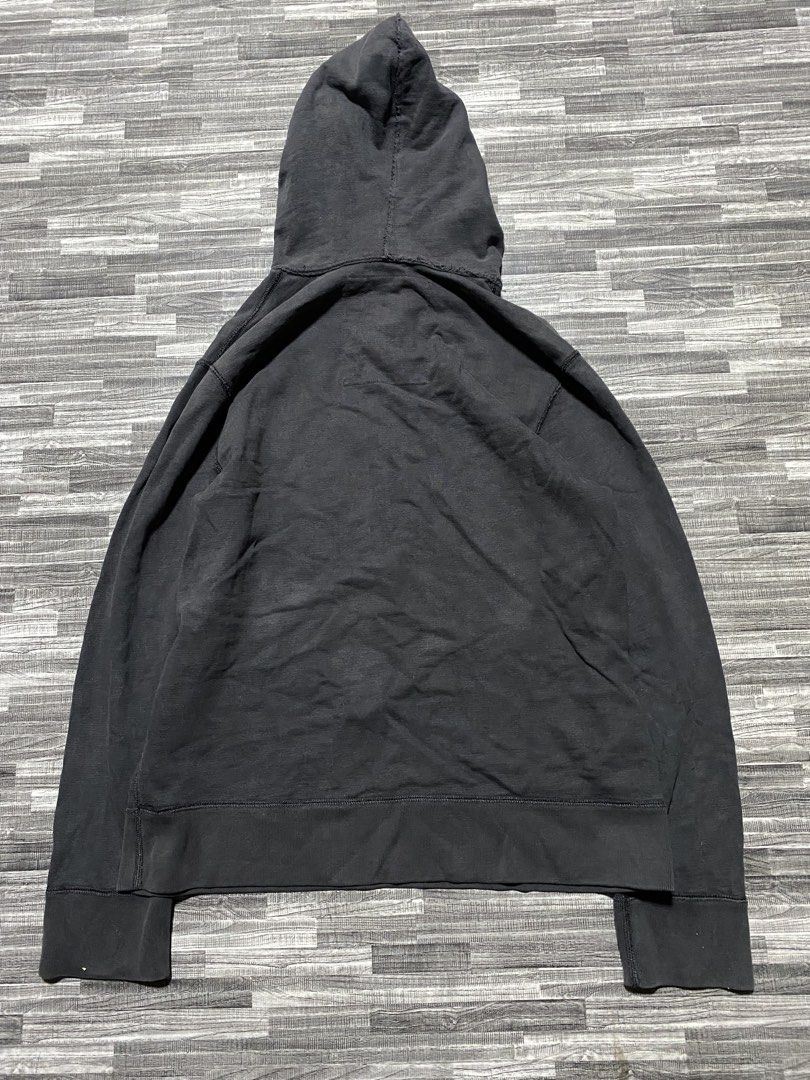 GAP HEAVY HOODIE (Category: Coats, Jackets and Outerwear) located in Orani. Submitted by ayo.magi (Listing ID 1460663995, Image 3). Description: .