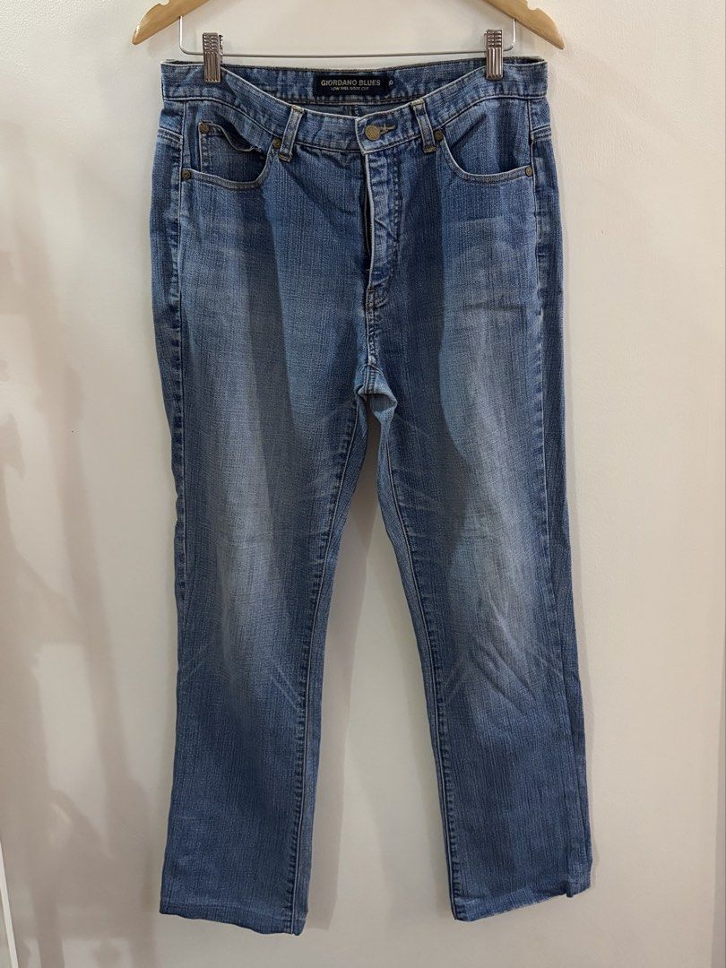 Giordano Blues Low Rise Boot Cut Denim (Category: Jeans) located in San Juan City. Submitted by sel.ler (Listing ID 1460637366, Image 1). Description: .