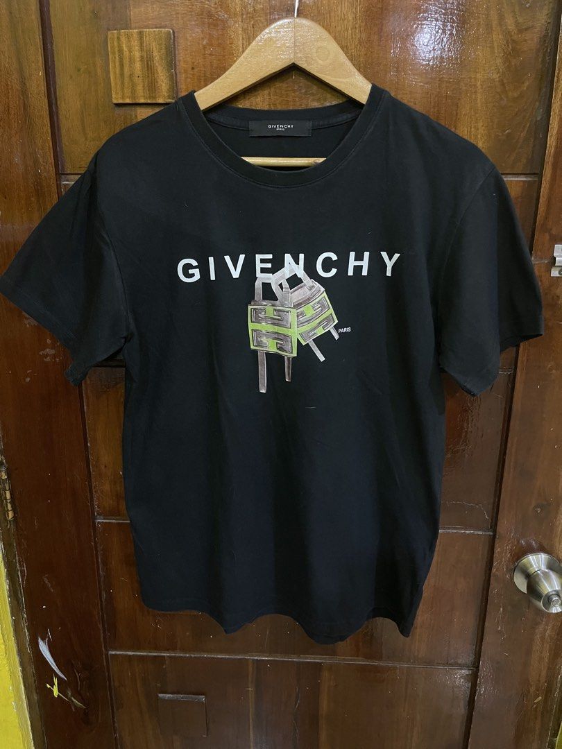Givenchy Shirt (Category: Luxury Apparel) located in Marikina City. Submitted by greatfindsmnlph (Listing ID 1460714458, Image 1). Description: Givenchy Shirt Price: 250 Size: Medium Width: 20.5 Length: 27 Color: Black Color Rate: 10/10 Condition: 10/10 Very nice in actual.