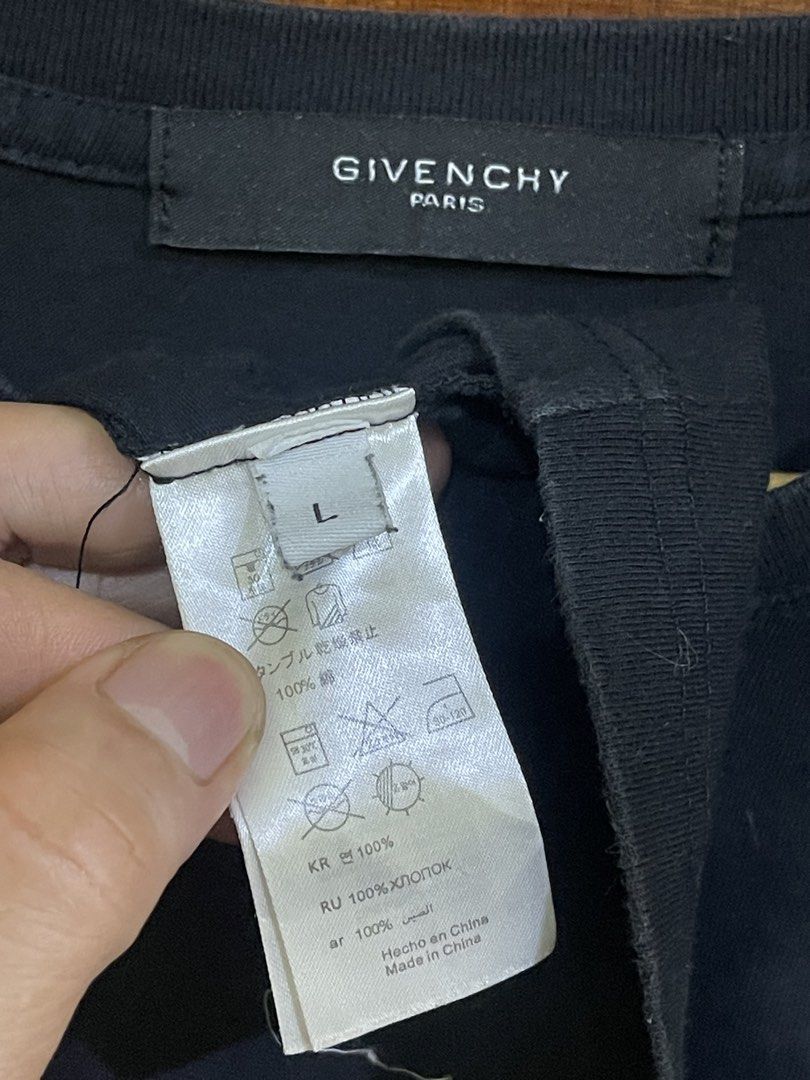 Givenchy Shirt (Category: Luxury Apparel) located in Marikina City. Submitted by greatfindsmnlph (Listing ID 1460714458, Image 3). Description: Givenchy Shirt Price: 250 Size: Medium Width: 20.5 Length: 27 Color: Black Color Rate: 10/10 Condition: 10/10 Very nice in actual.