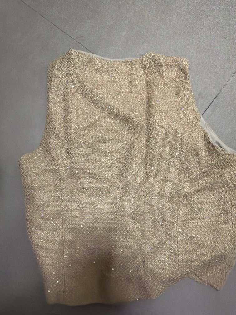 Gold Vest Glittery Top (Category: Blouses) located in Mandaluyong City. Submitted by declutterwithcarmen (Listing ID 1460510659, Image 3). Description: Lost weight so its too big on me.