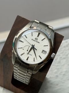 (Category: ) located in . Submitted by timepiecetalk (Listing ID 1460642280, Image 1). Description: .