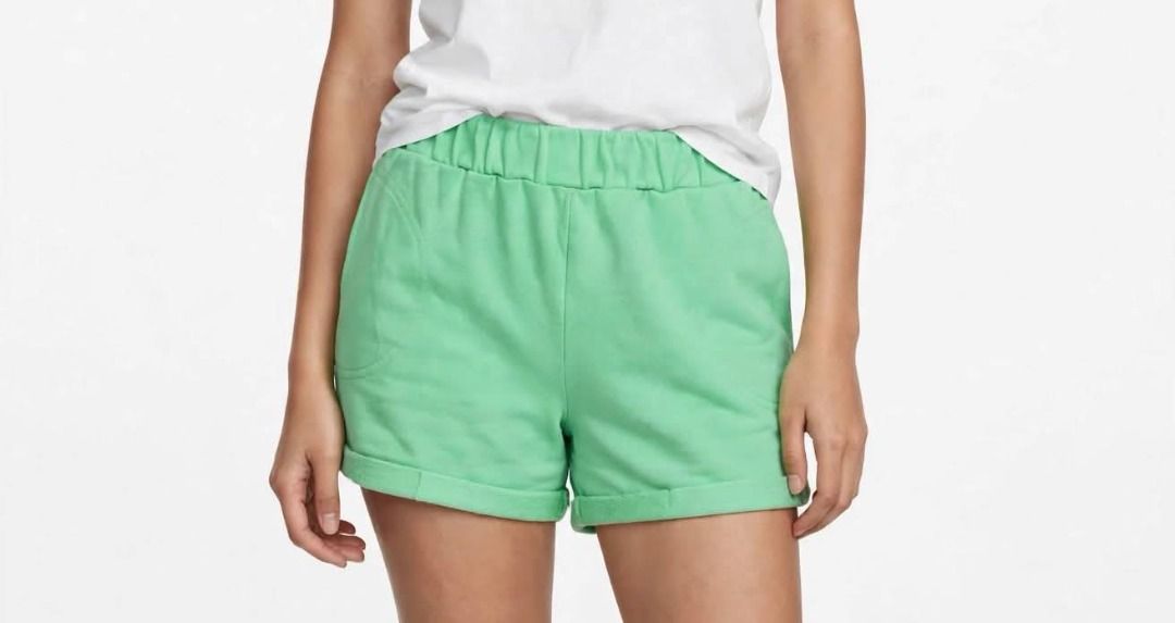 Green Sweat Shorts #30 (Category: Shorts) located in Caloocan City. Submitted by outfitloop (Listing ID 1460644294, Image 1). Description: - Comfy green sweat shorts - Elastic waistband - Versatile for mixing and matching with other tops IMPORTANT: • 1st photo is an AI styling/model preview for reference on how the item may look when worn. • Please refer to the actual photos for the item’s true appearance and condition. • Color may slightly vary 