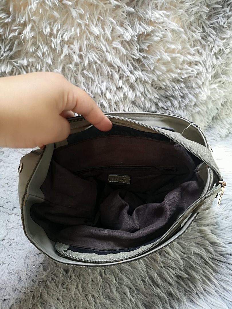 Grey Leather backpack Bag (Category: Backpacks) located in Santa Cruz. Submitted by jmy_surplus.2 (Listing ID 1460524161, Image 3). Description: Size ; L - 12 W - 14 Color ; Grey Type ; Backpack bag Brand ; No Brand Material ; Leather Style ; Smooth leather Backpack bag LR 173 JMY 5 Batch #218.