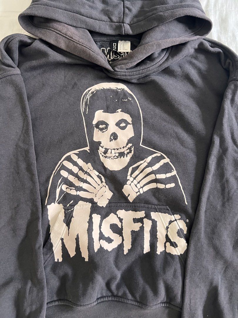 Grey Misfits H&M Hoodie (Category: Coats, Jackets and Outerwear) located in Taguig. Submitted by gingerderp (Listing ID 1460569853, Image 3). Description: Misfits merch hoodie thats perfect to show your love 🥹 Has slight fade in the inside of the hood and pocket but BARELY noticeable! .