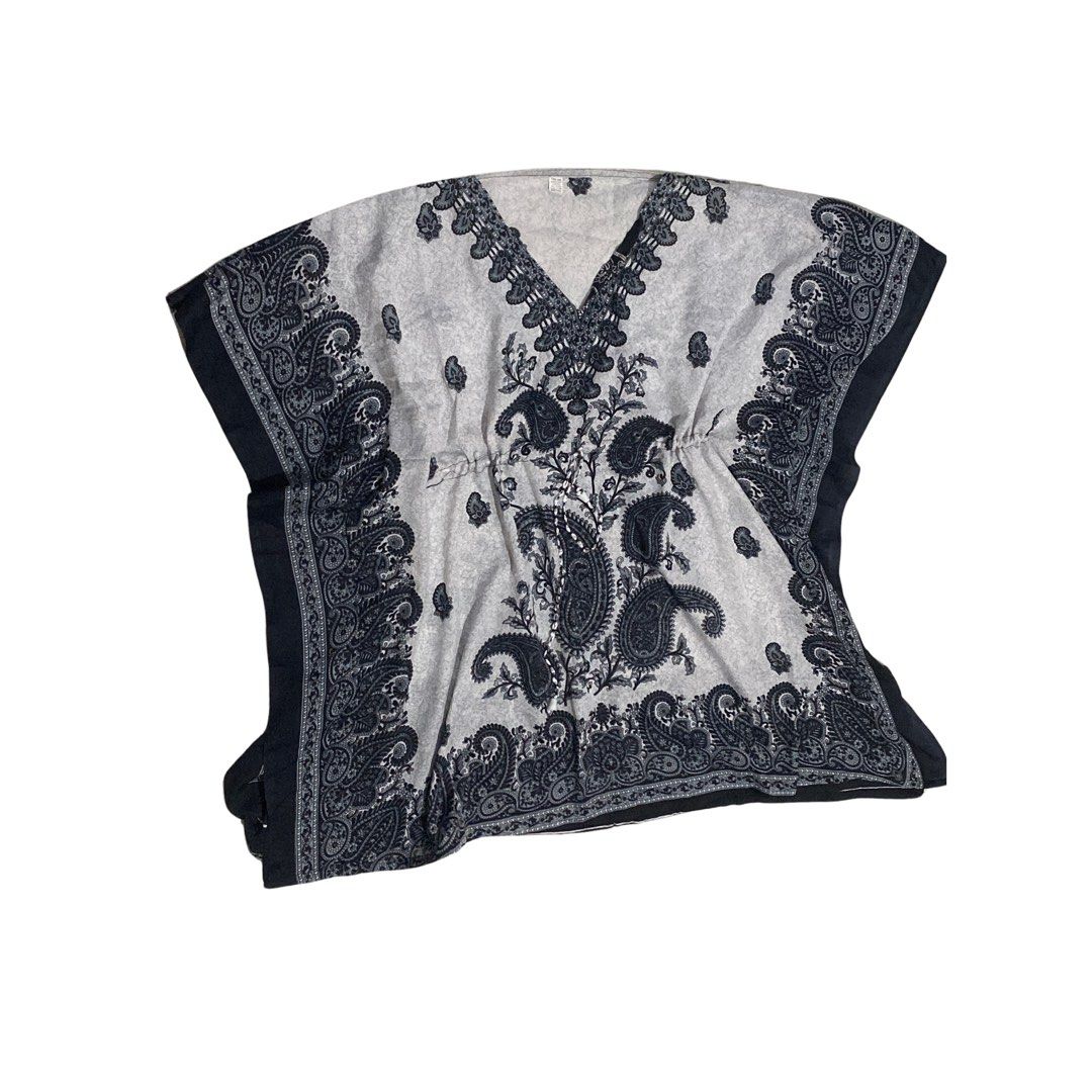 Grey Paisley Print Kaftan Top (Category: Blouses) located in Naga. Submitted by clidtw (Listing ID 1460514519, Image 1). Description: - Lightweight kaftan top - Grey and dark blue paisley print - V-neckline with drawstring waist - Short, wide sleeves - Ideal for lounging or as a beach cover-up - Easy to wear and comfortable.