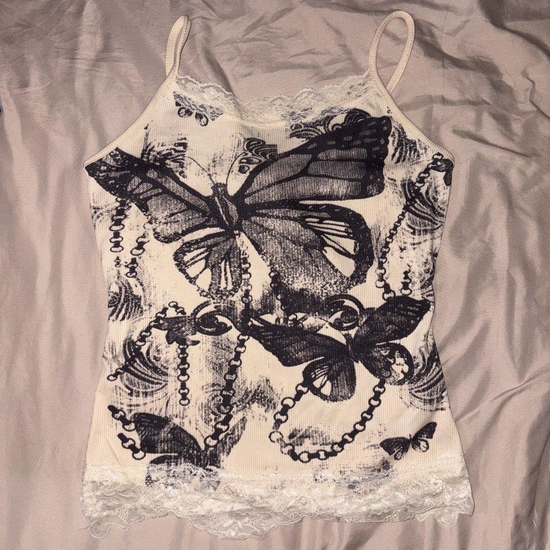 Grunge Tank Top w lace (Category: Sleeveless) located in Cavite. Submitted by yminhq (Listing ID 1460640489, Image 1). Description: .