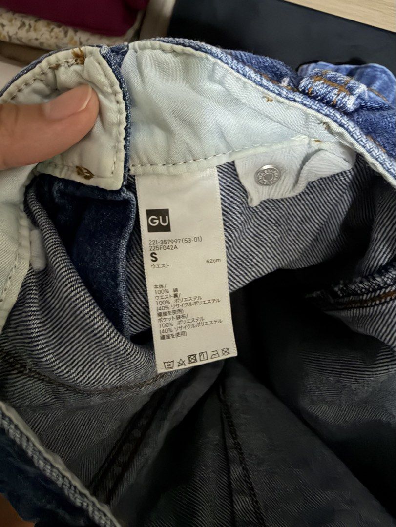 GU Skort (Category: Skirts) located in Quezon City. Submitted by _cjbarrera (Listing ID 1460537993, Image 3). Description: .