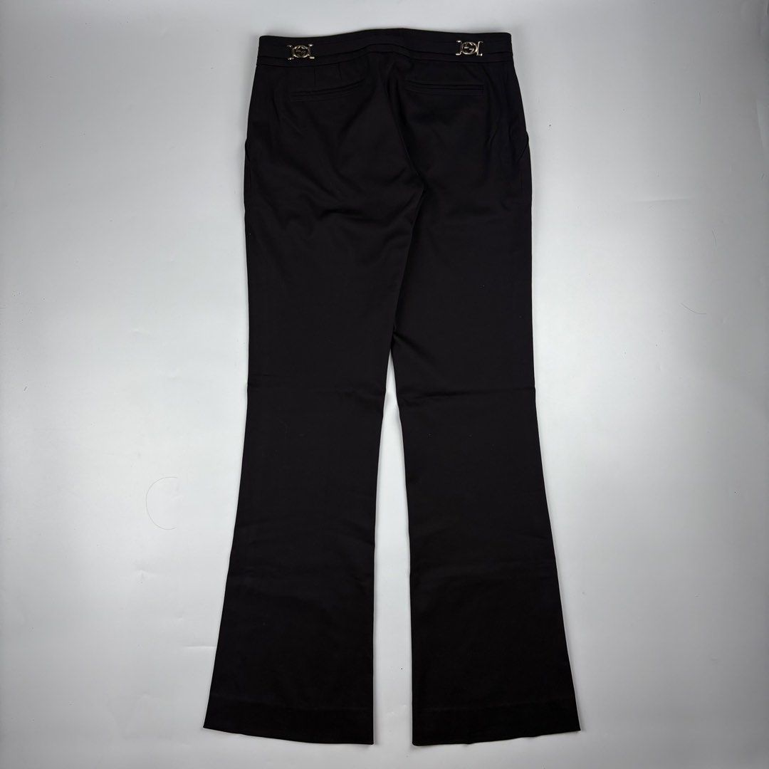 Gucci - Frida Giannini - GG Interlock Beltstrap Flared Pants (Category: Luxury Apparel) located in Bacolod City. Submitted by cast.archives (Listing ID 1460655340, Image 2). Description: Gucci - Frida Giannini - GG Interlock Beltstrap Flared Pants Authentic Tagged size: 40 Condition: Excellent Flaw: None, just normal sign of used Measurement: Waist: 30" Length: 40" Inseam: 33".