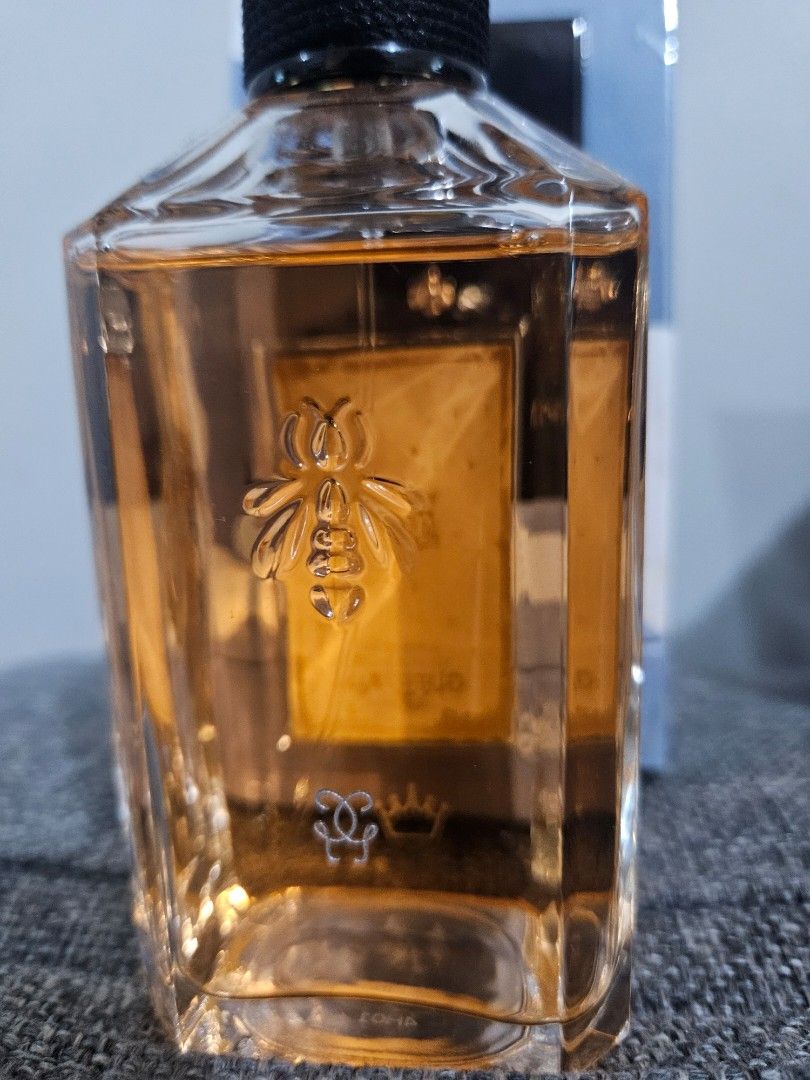 Guerlain Pêche Mirage Eau de Parfum 200ml (Category: Fragrance & Deodorants) located in Los Banos. Submitted by acleancloset (Listing ID 1460576049, Image 3). Description: - Guerlain Pêche Mirage Eau de Parfum - 200ml bottle, with engraved symbols in silver wax, label has some scratches - Authentic not a tester - Includes original box, batch code 4h01 no swaps, no layaways.