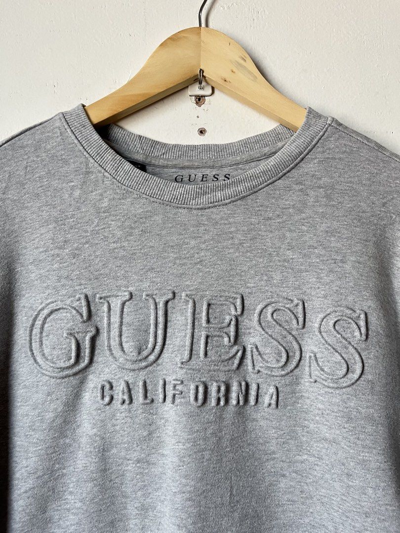 GUESS crewneck sweatshirt (Category: Formal Shirts) located in Cagayan de Oro. Submitted by vigo999 (Listing ID 1460604429, Image 3). Description: GUESS crewneck sweatshirt Size M Condition: Excellent Color rate: 10/10 No issues Dimes: 21x25.