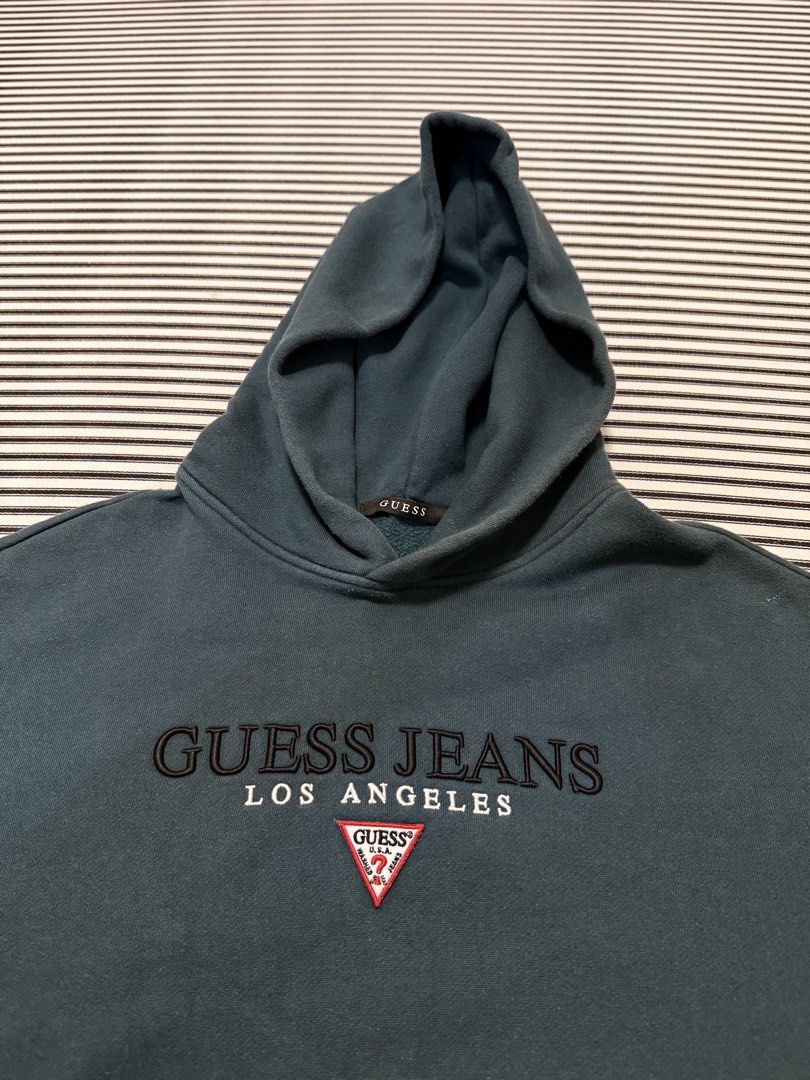GUESS Hoodie (Category: Coats, Jackets and Outerwear) located in Cavite. Submitted by mosesangelo (Listing ID 1460589232, Image 2). Description: - Missing drawstring - Condition: 9.5/10.