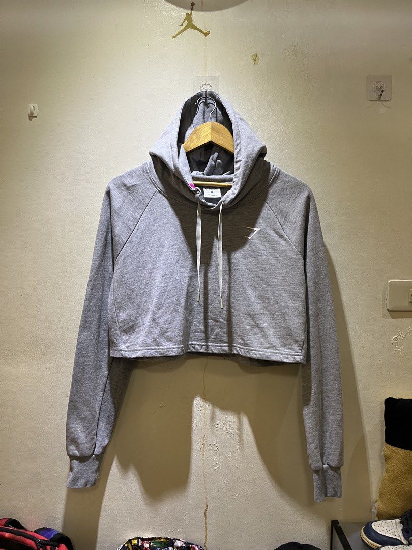 GYM SHARK CROPPED HOODIE (Category: Hoodies) located in Mapandan. Submitted by street_curate2.0 (Listing ID 1460512362, Image 1). Description: AUTHENTIC/LEGIT EXCELLENT CONDITION COLOR RATE: 10/10 ISSUE: NONE SIZE: MEDIUM PRICE: 999+SF NOTE: COLOR MAY VARY DUE TO LIGHTING!.