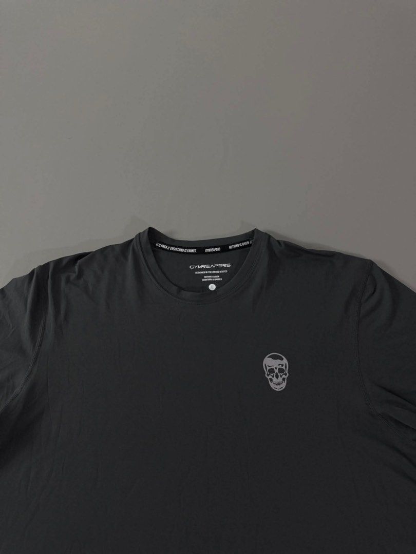 GYMREAPER (Category: Tshirts & Polo Shirts ) located in Guagua. Submitted by sweetboyy (Listing ID 1460522623, Image 2). Description: GYMREAPER EXCELLENT CONDITION / NO ISSUE SIZE LARGE ON TAG / DIMES L30 W22.
