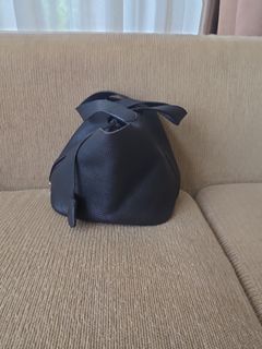 (Kategori: ) berada di . Dikirim oleh atonium (ID iklan 1460537289, Gambar 1). Deskripsi: .