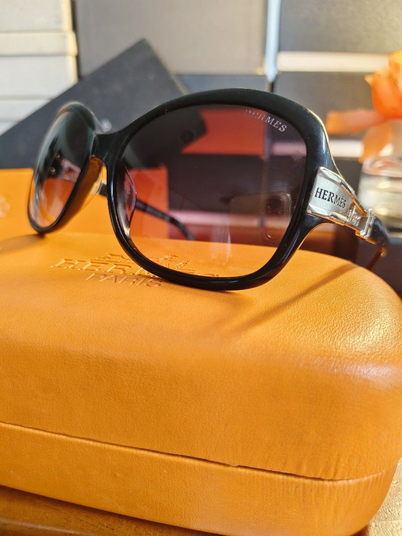 Hermes Sunglasses (Category: Sunglasses & Eyewear) located in Baguio. Submitted by alk08 (Listing ID 1460528199, Image 2). Description: .