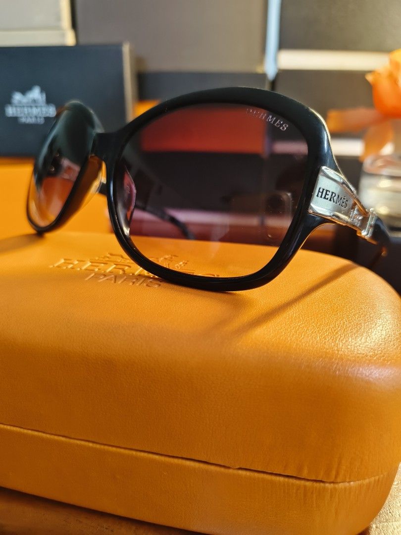 Hermes Sunglasses (Category: Sunglasses & Eyewear) located in Baguio. Submitted by alk08 (Listing ID 1460528199, Image 3). Description: .
