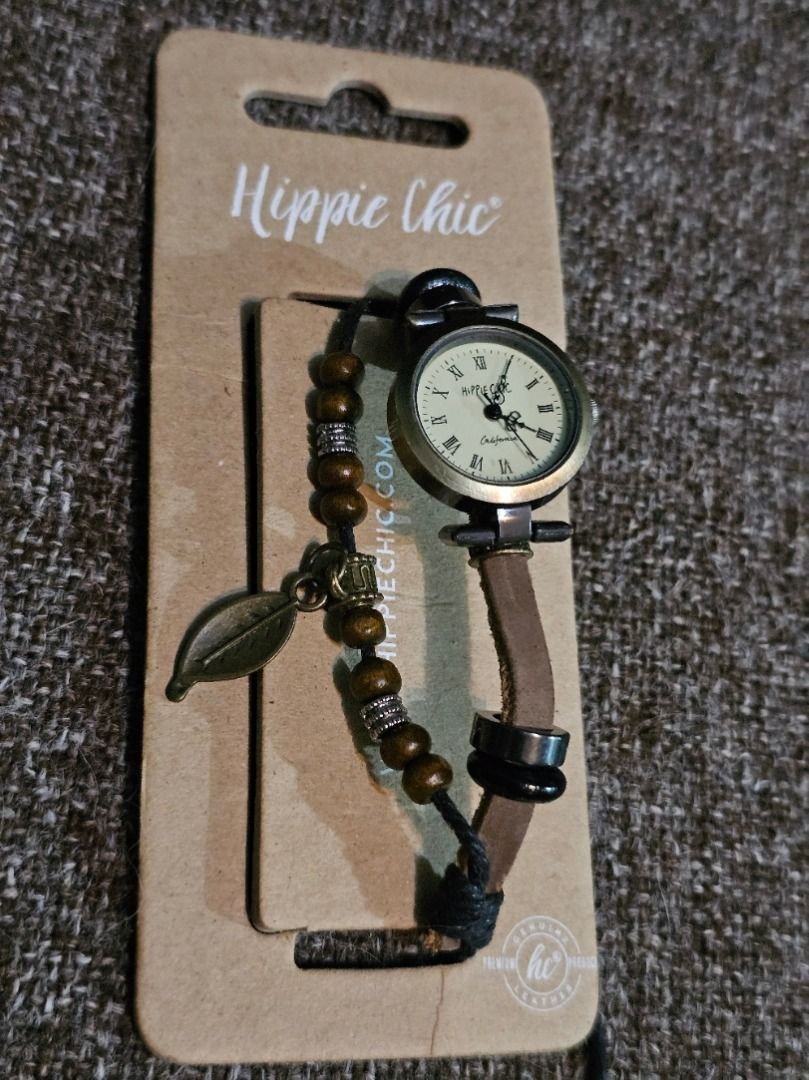 Hippie Chick Watch ladies (Category: Women's Watches) located in Caloocan City. Submitted by yatsbatoyskie (Listing ID 1460707636, Image 3). Description: Hippie Chick Watch ladies quartz in brand new condition meetup or via lalamove caloocan sm grand monumento .