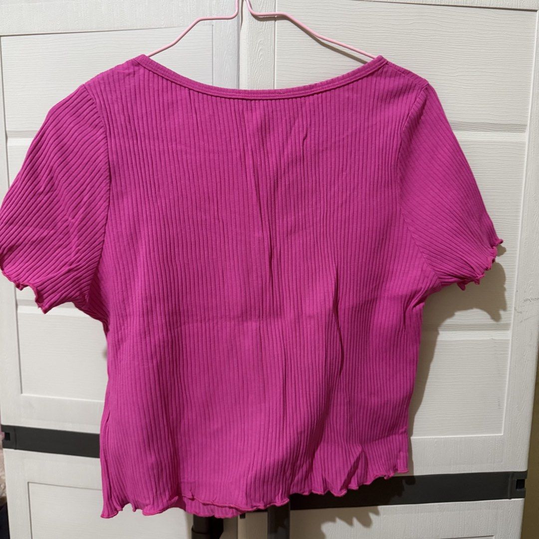 H&M Button Front Ribbed Top in Cerise (Category: Blouses) located in Manila. Submitted by ultsaida (Listing ID 1460705823, Image 2). Description: H&M Button Front Ribbed Top in Cerise – Size: L | Can fit M-L – Wore once only. – Preloved, manage your expectations. MOD: J&T / LBC (Buyer's preference | Buyer will shoulder the shipping fee) MOP: Gcash, Maribank, or BDO Loc: Bataan.