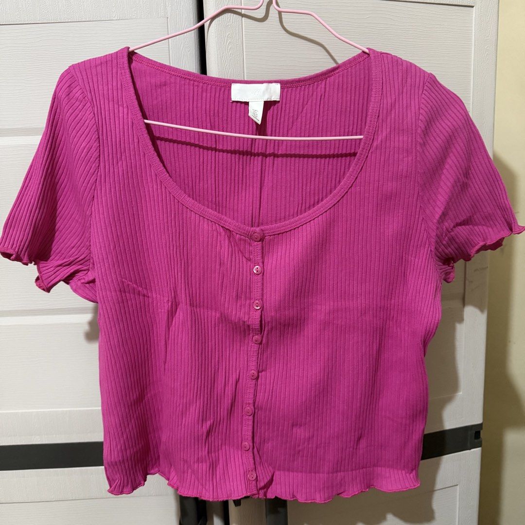 H&M Button Front Ribbed Top in Cerise (Category: Blouses) located in Manila. Submitted by ultsaida (Listing ID 1460705823, Image 1). Description: H&M Button Front Ribbed Top in Cerise – Size: L | Can fit M-L – Wore once only. – Preloved, manage your expectations. MOD: J&T / LBC (Buyer's preference | Buyer will shoulder the shipping fee) MOP: Gcash, Maribank, or BDO Loc: Bataan.