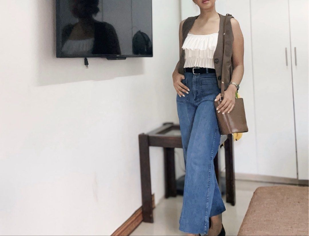 H&M Jeans (Category: Jeans) located in Quezon City. Submitted by jocoronel (Listing ID 1460660585, Image 1). Description: .