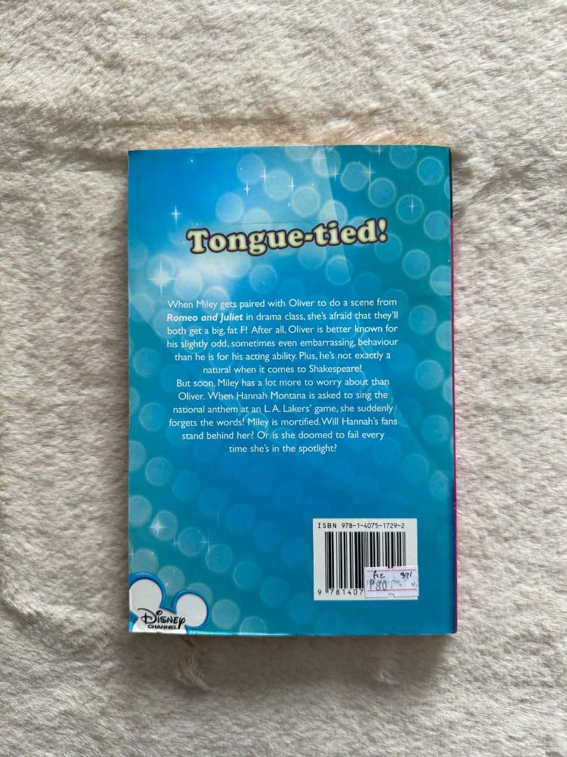Hold On Tight - Hannah Montana (Category: Storybooks) located in Santiago. Submitted by bookworm_club (Listing ID 1460578947, Image 2). Description: .