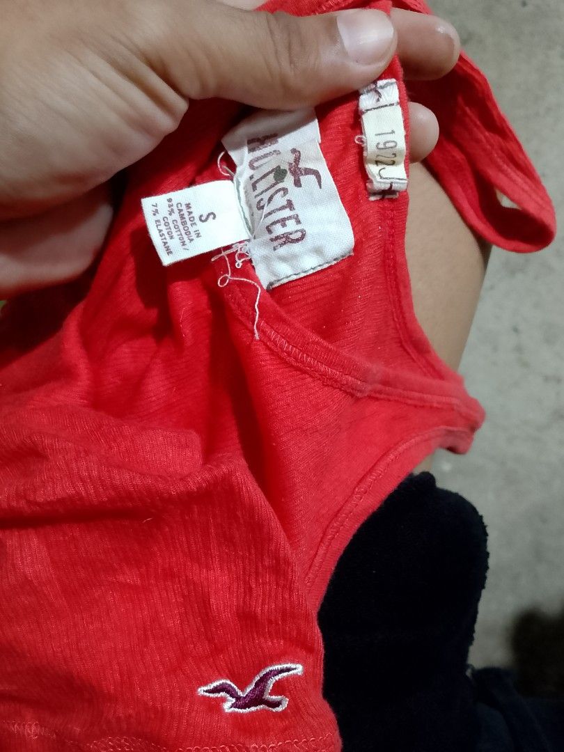 Hollister cami tops (Category: Sleeveless) located in Iloilo. Submitted by janillthrifted (Listing ID 1460683183, Image 2). Description: .