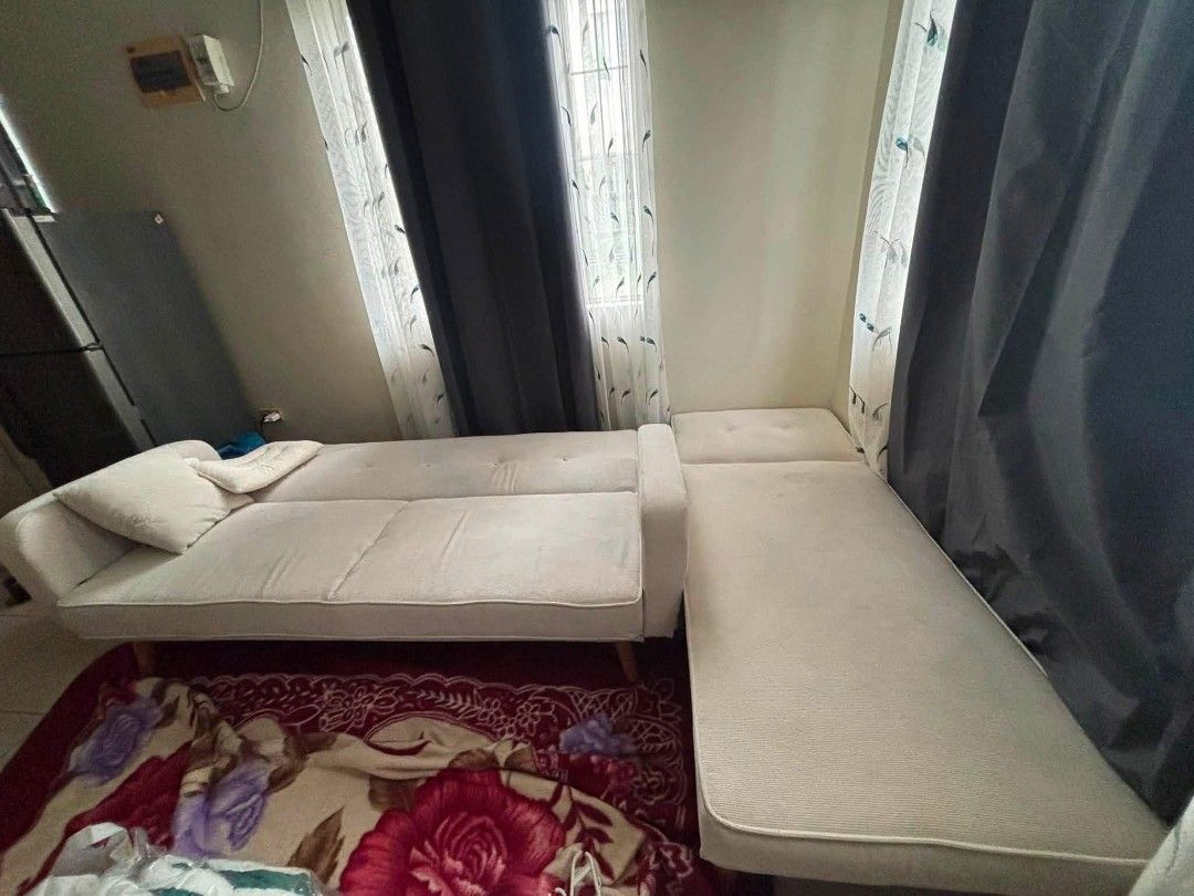 Home Maker Sofa Set (Category: Sofas) located in Manila. Submitted by kiraaaaaaaaaaa (Listing ID 1460635982, Image 2). Description: Original price : 16,500 1 month old RFS : Need Cash Slightly nego for sure buyers Bataan or nearby Province Only.