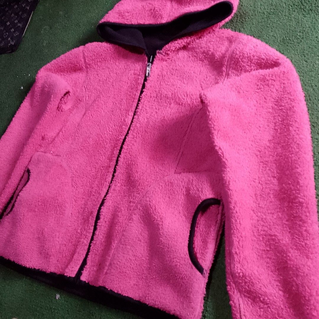 HOODIE JACKET REVERSIBLE (Category: Coats, Jackets and Outerwear) located in Cainta. Submitted by jheyypagudar (Listing ID 1460709768, Image 3). Description: -NO CANCEL -NO REFUND -GCASH PAYMENT JNT,LALAMOVE,MEET UP.