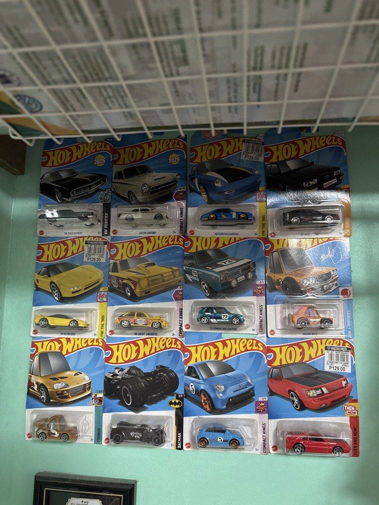 Hot Wheels (Category: Vehicle & Diecast Models) located in Manila. Submitted by lily.paaaad (Listing ID 1460653903, Image 1). Description: take all 1k.