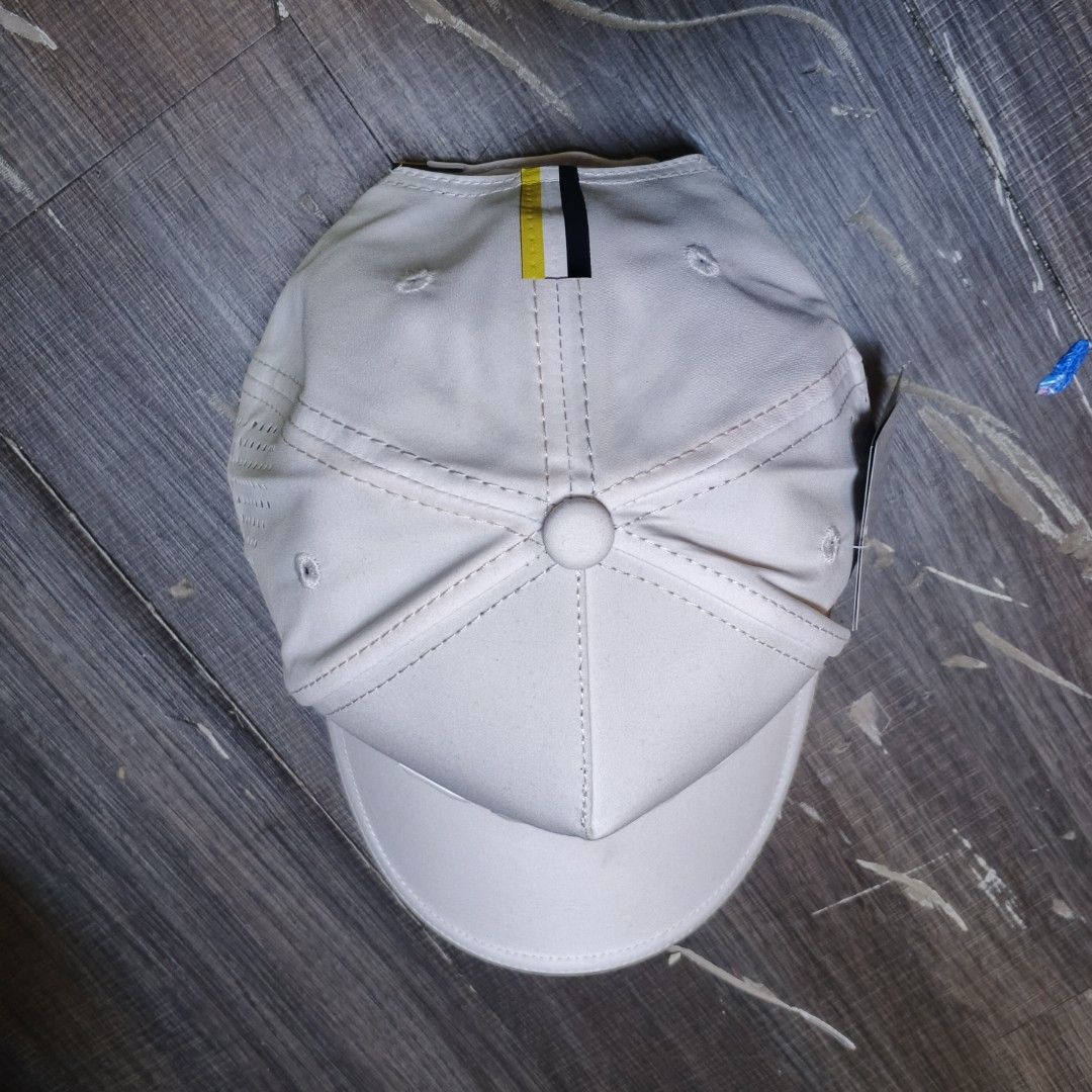 Hugo boss big logo cap (Category: Caps & Hats) located in Manila. Submitted by janna_m (Listing ID 1460585264, Image 3). Description: EXCELLENT CONDITION ✅ NO ISSUES ✅ DM FOR INQUIRIES 📩.