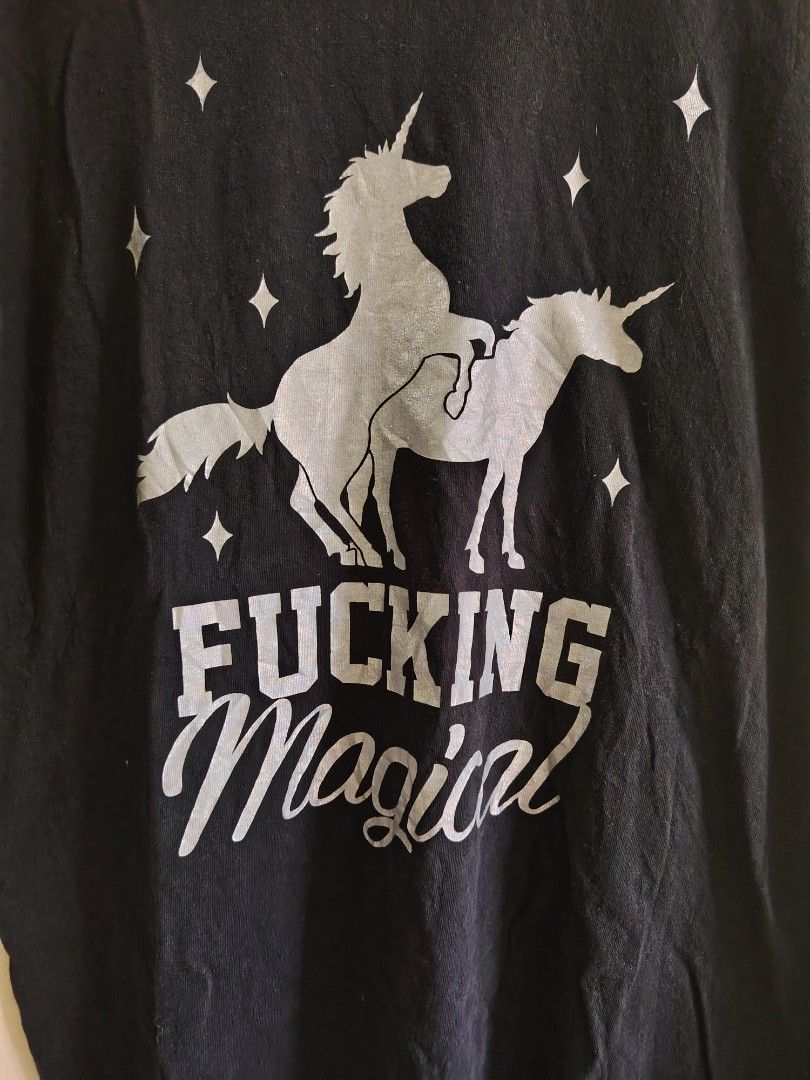 HUMOR UNICORN TEE (Category: Tshirts & Polo Shirts ) located in Manila. Submitted by unlithriftsouth (Listing ID 1460569914, Image 1). Description: SIZE LARGE DIMES : 21 X 29.