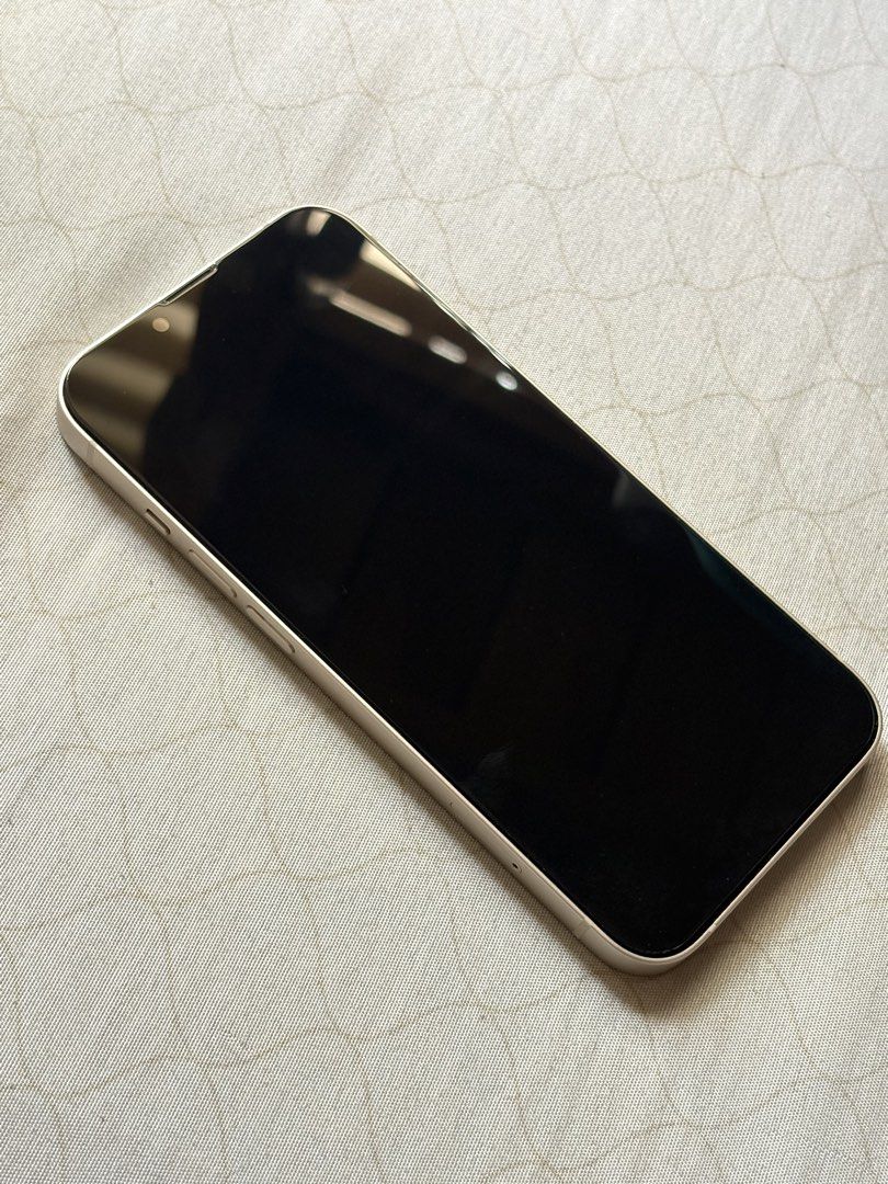 Iphone 13 (Category: iPhone 13 Series) located in Bulacan. Submitted by heluv3ss.grantt (Listing ID 1460521029, Image 3). Description: free case + original charger — (bought po sa apple store and no repair).