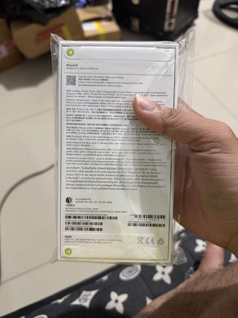 Iphone 15 128gb pink Brandnew (Category: iPhone 15 Series) located in Manila. Submitted by jmdelfin23 (Listing ID 1460686320, Image 2). Description: For sale or trade Iphone 15 128 pink Brandnew sealed Factory unlocked Local variant / Ntc 1year apple warranty Meetup or pickup: Commonwealth qc Sm north Trinoma Munoz .