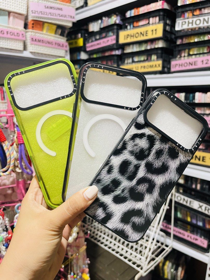 Iphone 17 Pro Max Case (Category: Cases & Sleeves) located in Mandaluyong City. Submitted by co.case (Listing ID 1460652197, Image 1). Description: ₱300 Casetify ₱350.