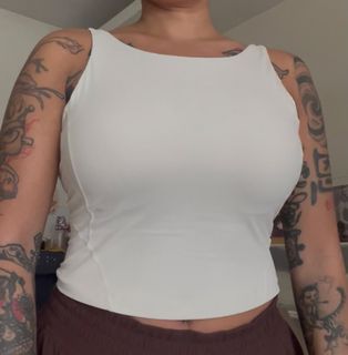 (Category: ) located in . Submitted by huevickyon27082 (Listing ID 1460563550, Image 1). Description: .
