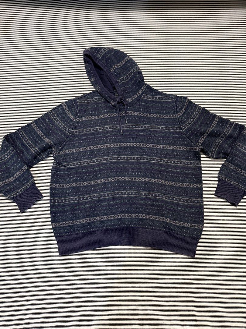 IZOD Knit Hoodie (Category: Coats, Jackets and Outerwear) located in Cavite. Submitted by mosesangelo (Listing ID 1460589238, Image 1). Description: - Condition 9.5/10.