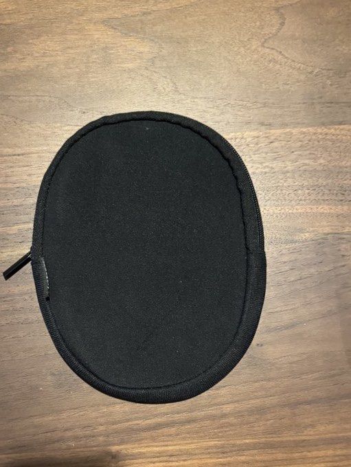 Jabra headphones case only (Category: Headphones & Headsets) located in Manila. Submitted by de_clutterph (Listing ID 1460689208, Image 1). Description: only case is included.