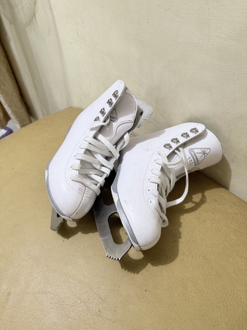 Jackson 150 ice skates (Category: Skates, Rollerblades & Scooters) located in Cavite. Submitted by reianna_delaine (Listing ID 1460714076, Image 2). Description: Jackson 150 skates size 3 Good as new. Minimal signs of usage.