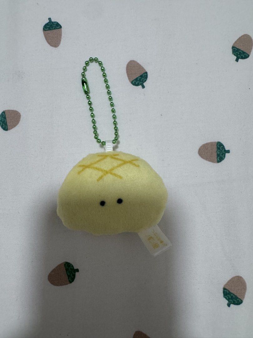 [JAPAN] original melon pan mini keychain (Category: Character Goods) located in Manila. Submitted by de_clutterph (Listing ID 1460671774, Image 1). Description: .