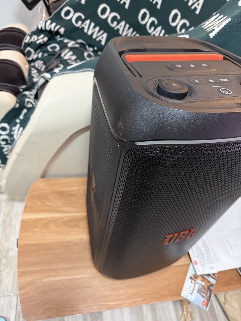 JBL 120 party box (Category: Soundbars, Speakers & Amplifiers) located in Manila. Submitted by elizurabalos (Listing ID 1460665939, Image 2). Description: JBL 120 partybox No issue sa performance May konting gasgas lng sa gilid Check nlng po pics Imus Rfs . Need funds.