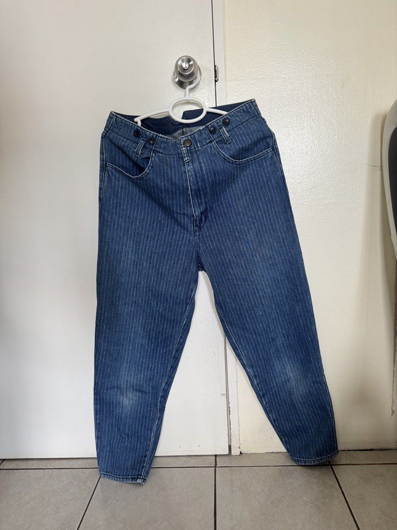 Jeans (Category: Jeans) located in Quezon City. Submitted by ysm888 (Listing ID 1460554407, Image 1). Description: In good condition Bought in Japan.