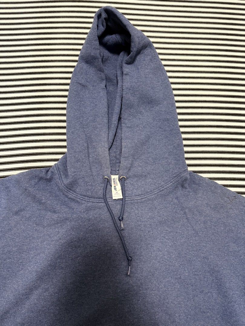 Jerzees Hoodie - Blue (Category: Hoodies) located in Cavite. Submitted by mosesangelo (Listing ID 1460589245, Image 2). Description: - Heavy blend material for warmth - Front pouch pocket - Adjustable drawstring hood - Condition: 8.5/10.