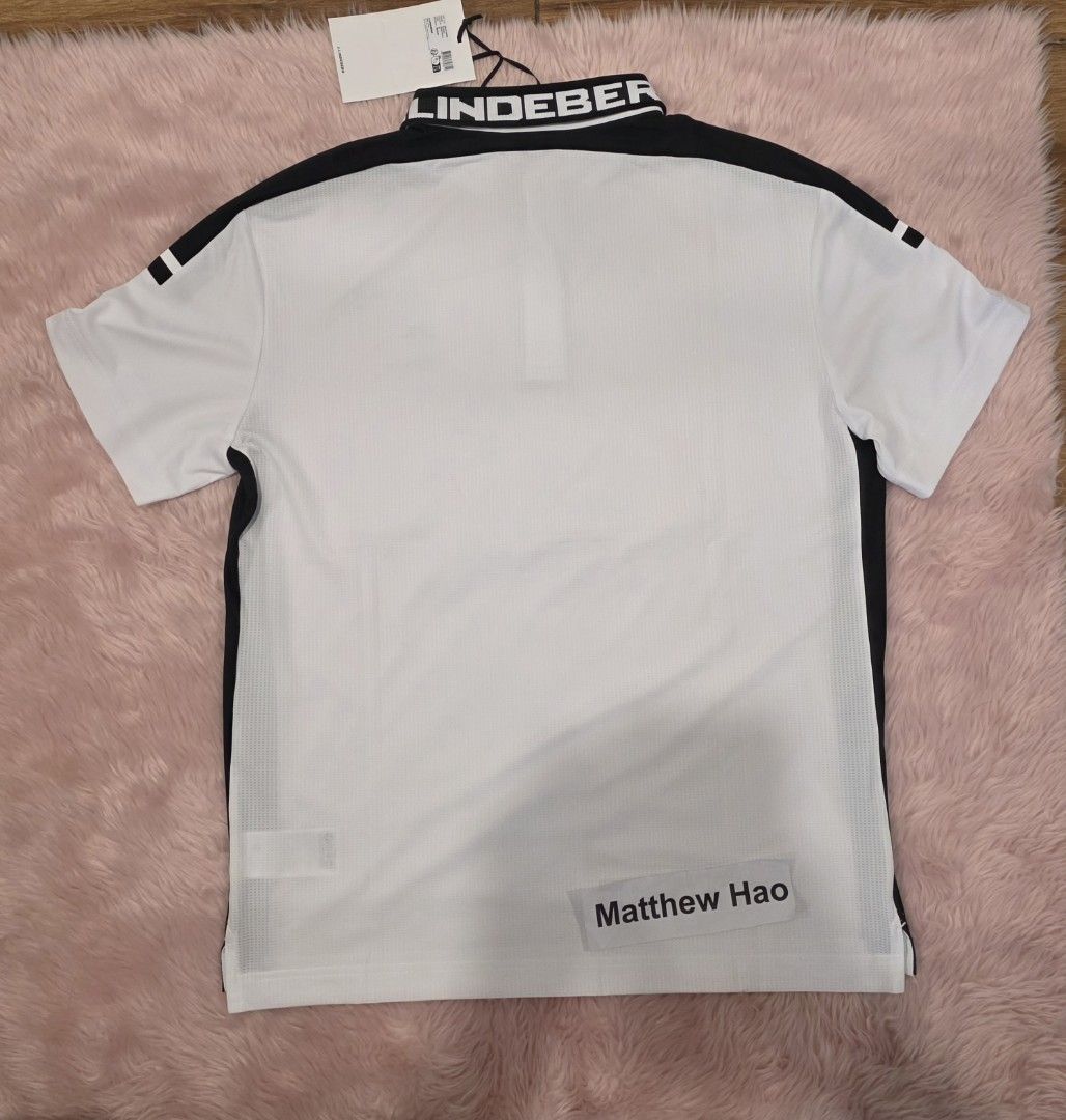 j.lindeberg bo polo white large (Category: Tshirts & Polo Shirts ) located in Manila. Submitted by machoxmatt (Listing ID 1460552699, Image 3). Description: brandnew size: medium (w21, L27) large (w22, L28) Xlarge (w23, L29) Price: 6,300 mop:bdo/gcash shipping at buyer's expense.