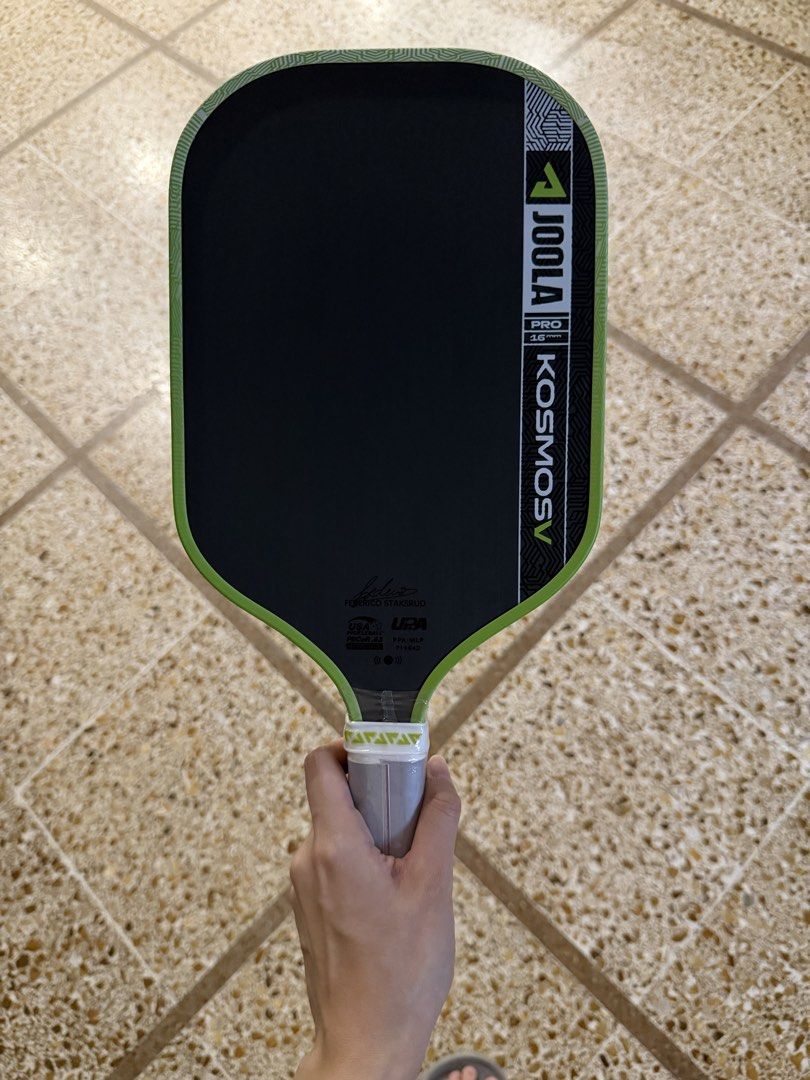 JOOLA Kosmos V Pro Pickleball Paddle (Category: Racket and Ball Sports) located in Quezon City. Submitted by abo0o (Listing ID 1460610563, Image 2). Description: - JOOLA Kosmosv Pro pickleball paddle - USA Pickleball approved for tournament play - Features a comfortable, secure grip - Perfect for players looking to elevate their game - NFC handle.