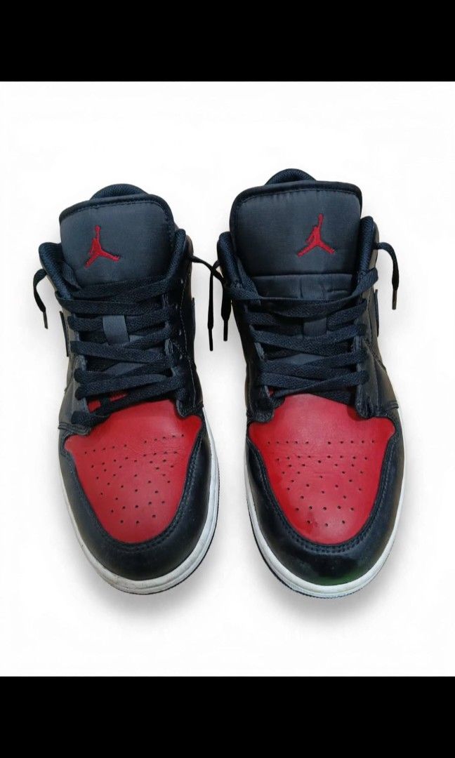 Jordan 1 Low Bred Toe US10 - RUSH TONIGHT 2800 (Category: Sneakers) located in General Trias. Submitted by chillax256 (Listing ID 1460689555, Image 2). Description: RUSH TONIGHT - Jordan 1 Low Bred Toe Size US 10 / EUR 44 / 28cm Condition 8.5/10 - good pa, need linis lang No issue, makapal pa outsole 2.3 rush tonight only GenTri Cavite - can Lalamove tonight / J&T tomorrow.
