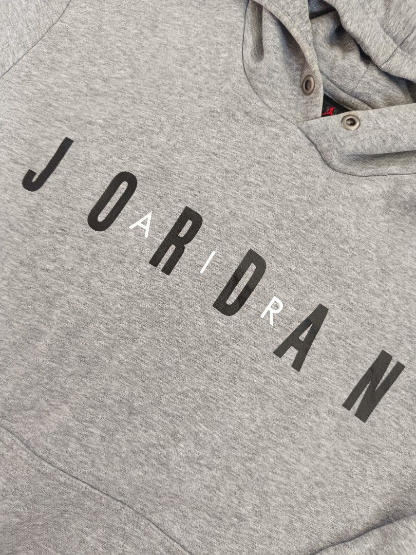 JORDAN MID SCRIPT LOGO (Category: Hoodies) located in Bulacan. Submitted by moybilog (Listing ID 1460555018, Image 2). Description: .